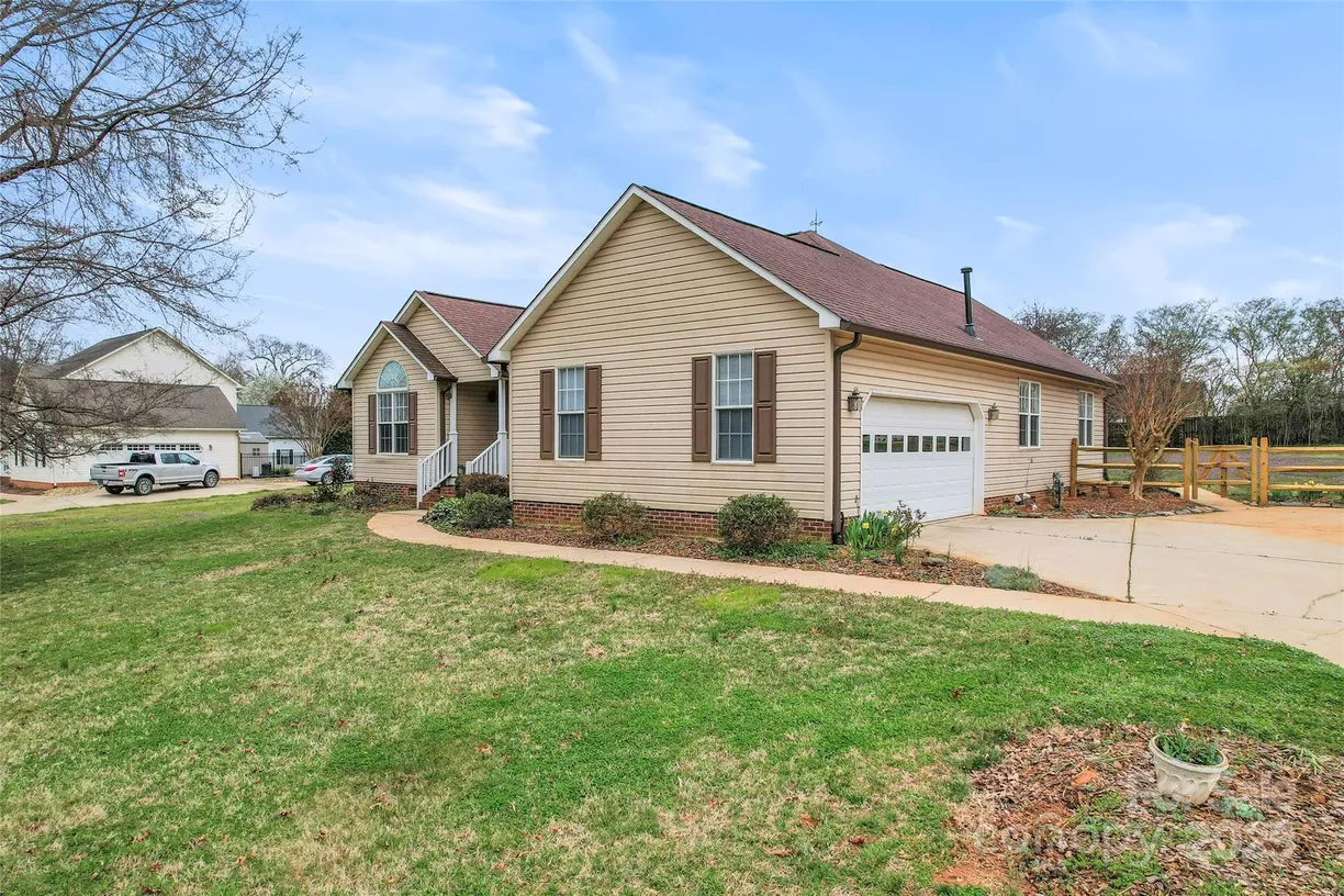 Charlotte Real Estate | View 1278 Gracebrook Drive | Listing