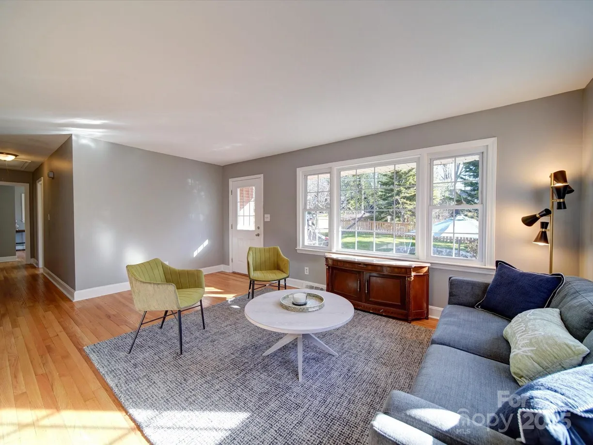 Charlotte Real Estate | View 2036 Edgewater Drive | Listing