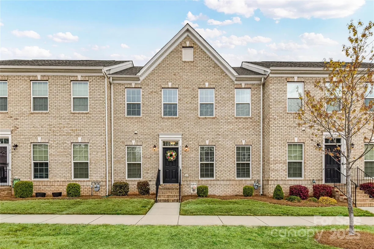 Charlotte Real Estate | View 6724 Brighton Park Drive | 3 Beds, 2 Baths