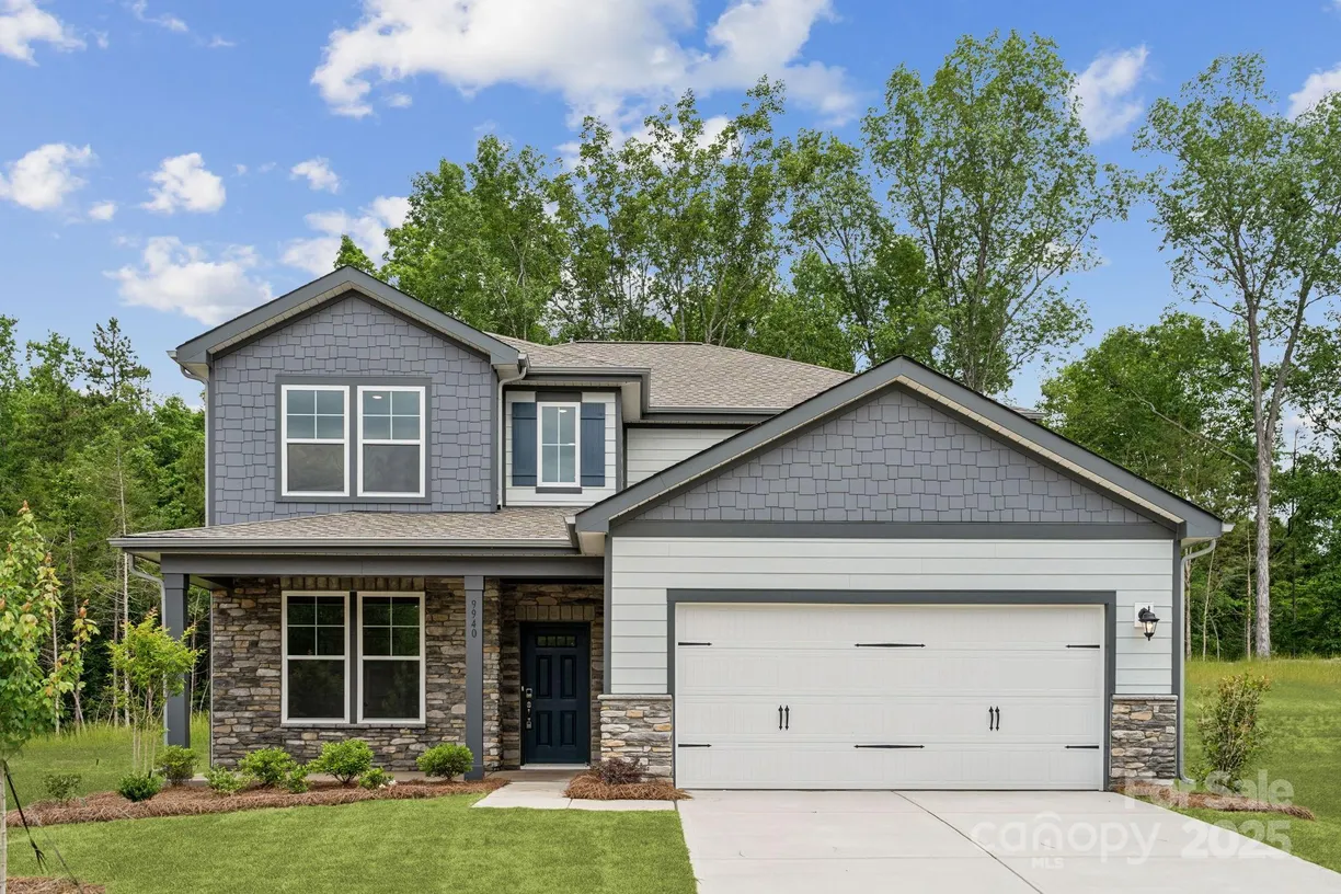 Charlotte Real Estate | View 9940 Manor Vista Trail | 4 Beds, 3 Baths