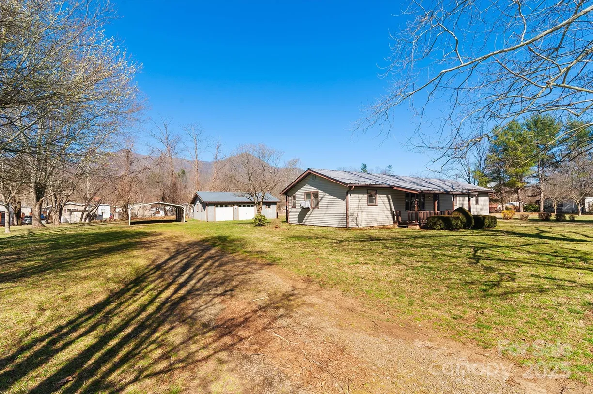 Charlotte Real Estate | View 145 Jaybird Lane | 3 Beds, 1 Bath