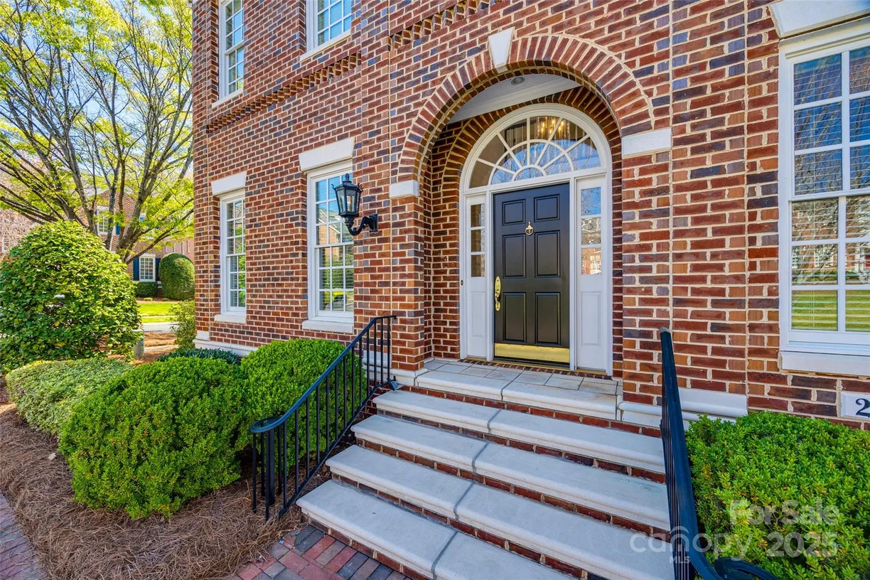Charlotte Real Estate | View 2622 Sheffield Crescent Court | Listing