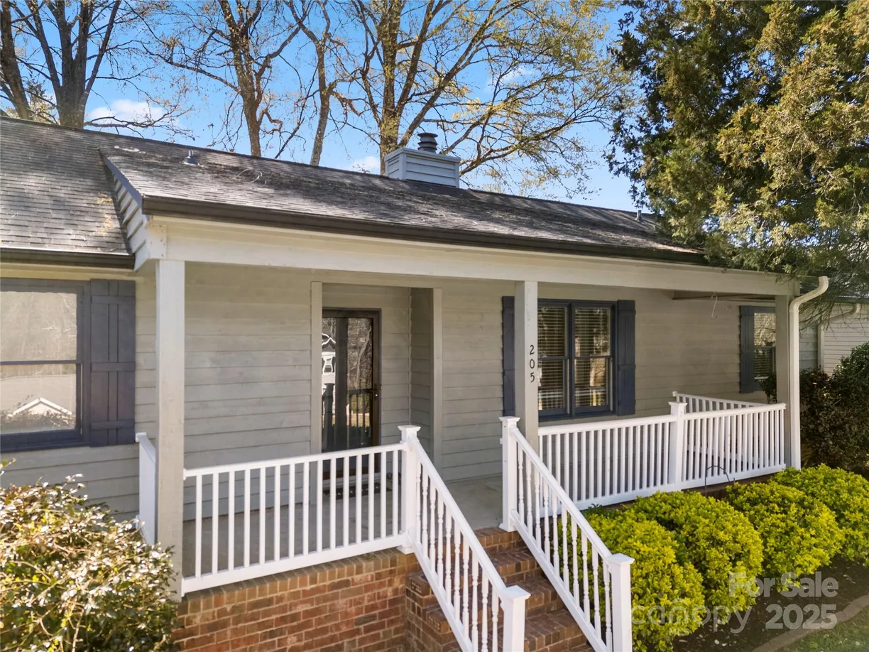Charlotte Real Estate | View 205 King David Lane | Listing