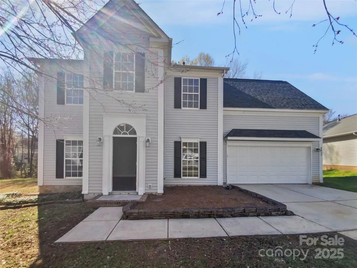 Charlotte Real Estate | View 9832 Veronica Drive | 4 Beds, 2 Baths