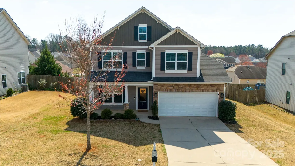Charlotte Real Estate | View 535 Branch Wood Drive | 3 Beds, 2 Baths