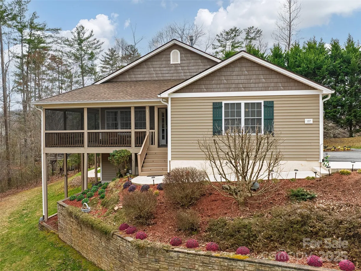 Charlotte Real Estate | View 157 Karla Circle | 3 Beds, 3 Baths