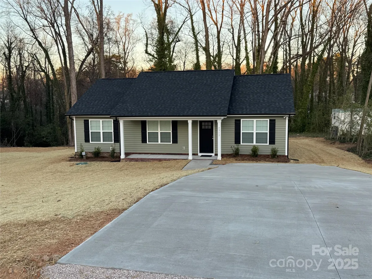 Charlotte Real Estate | View 1311 Meadow Avenue | 3 Beds, 2 Baths