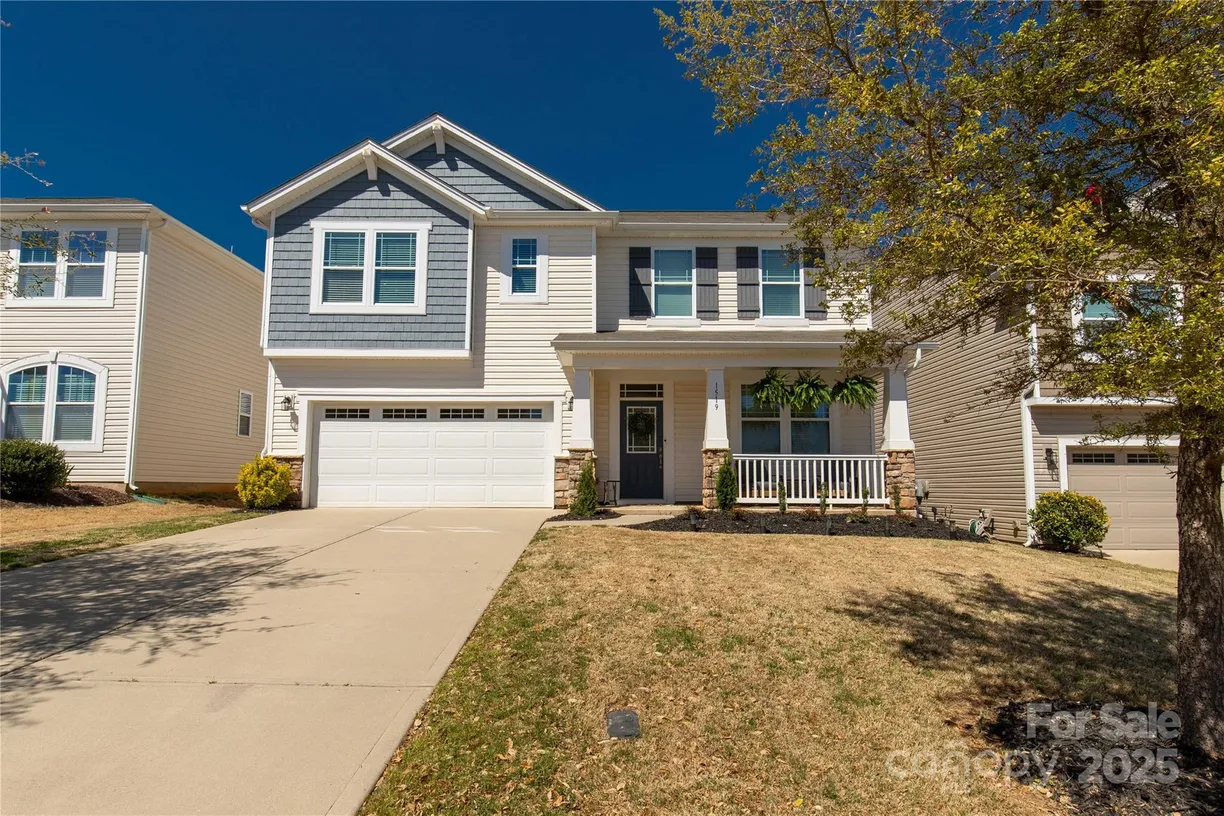Charlotte Real Estate | View 1519 Arcadia Bluff Drive | 3 Beds, 2 Baths