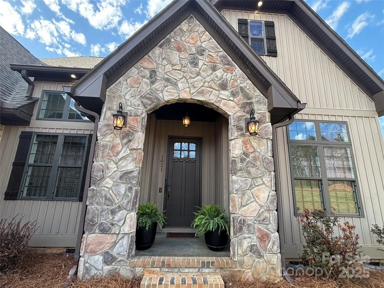 Charlotte Real Estate | View 1021 Mccollum Oaks Lane | Listing