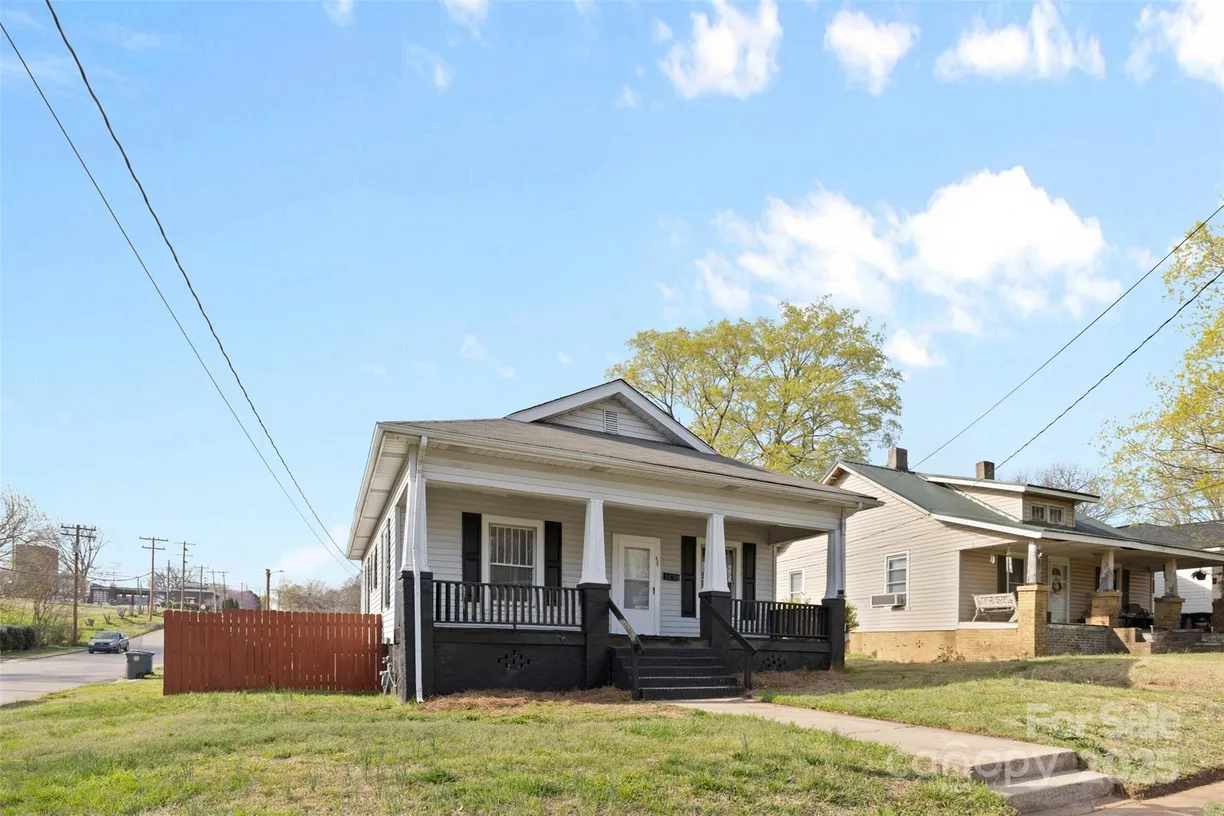 Charlotte Real Estate | View 200 N Martin Luther King Jr Avenue | 2 Beds, 1 Bath