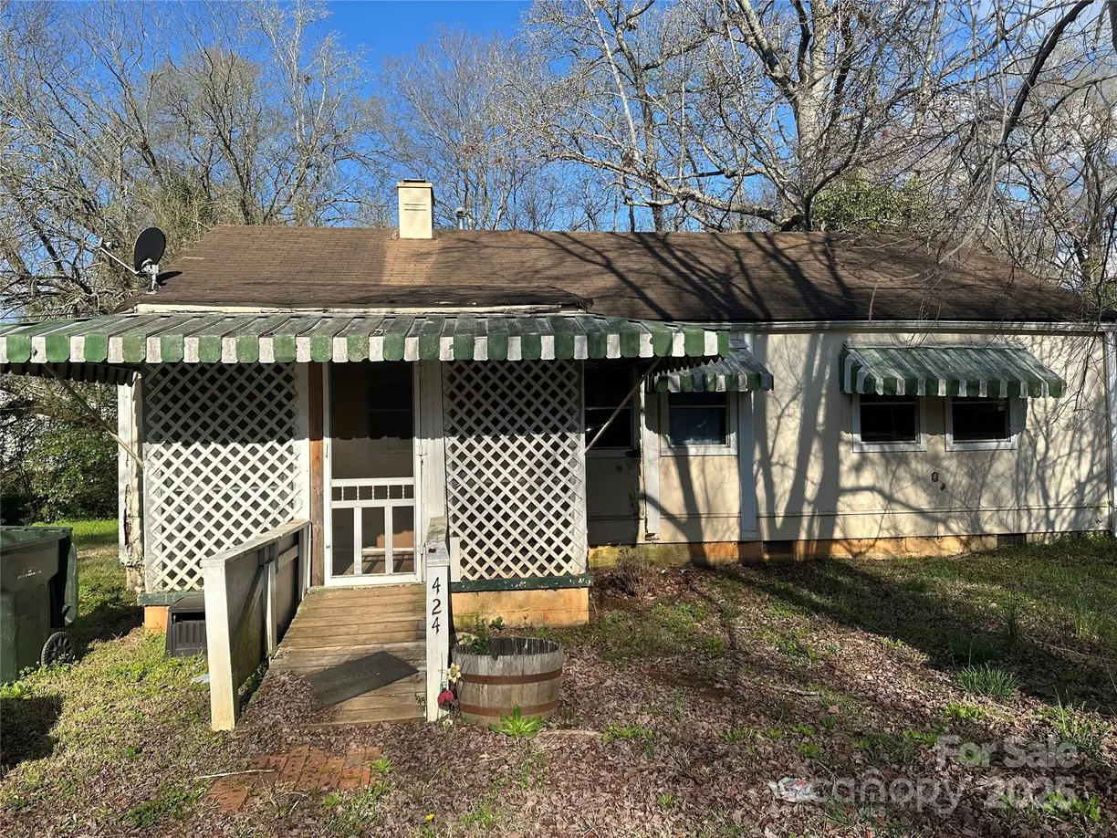 Charlotte Real Estate | View 424 Keels Avenue | 3 Beds, 1 Bath