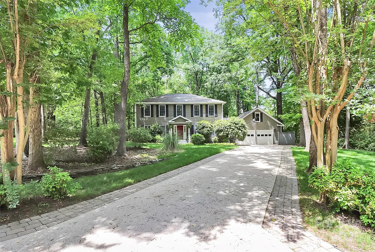 Charlotte Real Estate | View 11 Tanglewood Road | Listing
