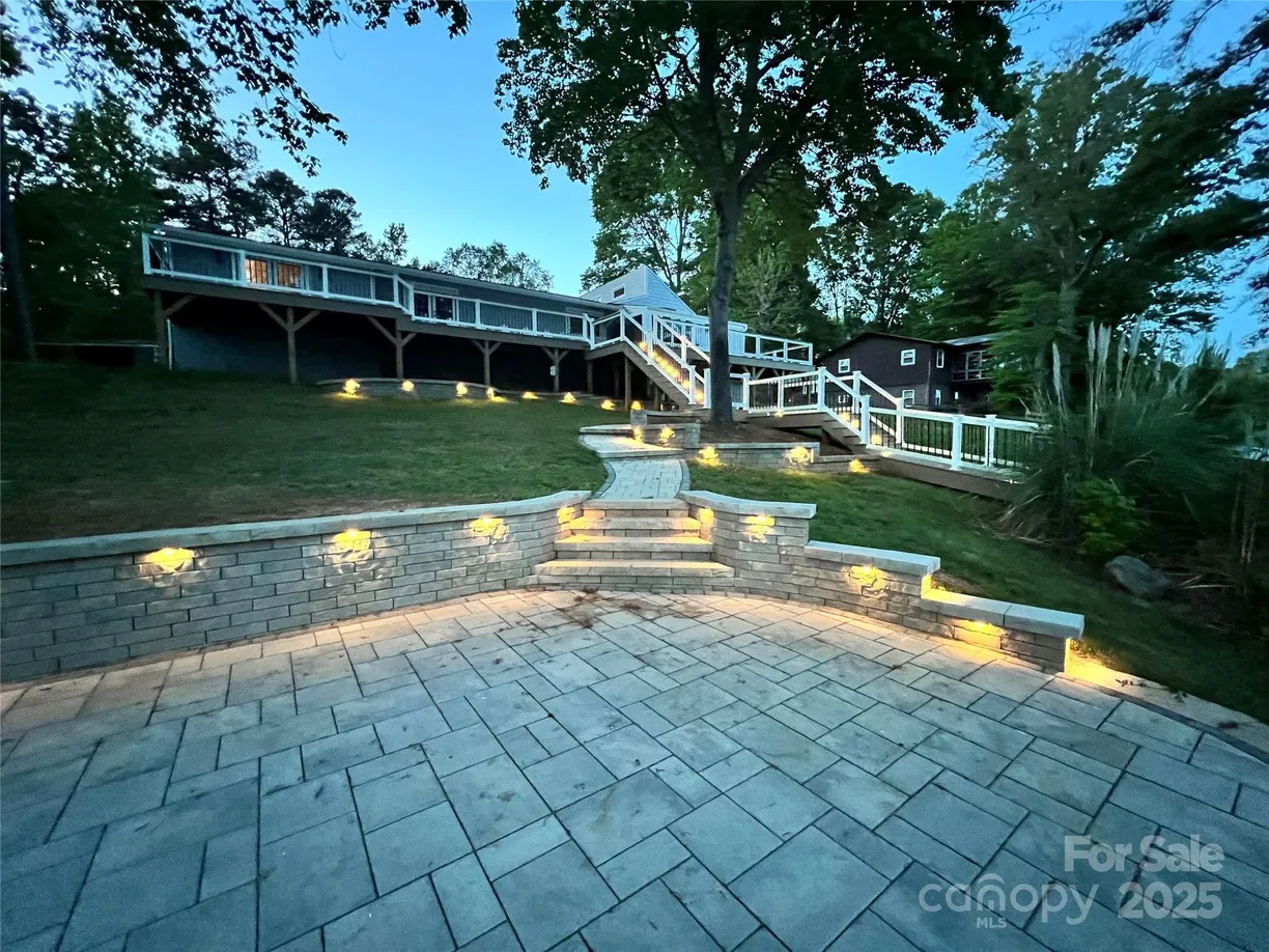 Charlotte Real Estate | View 7326 Elmwood Lane | Listing