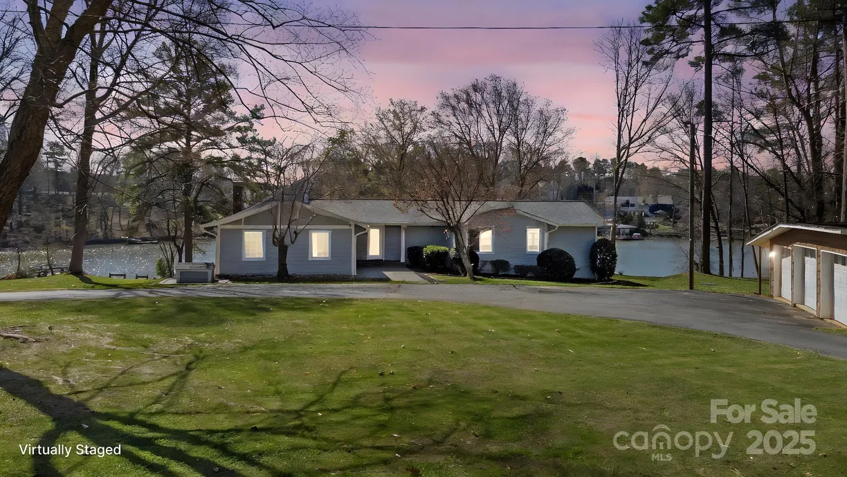 Charlotte Real Estate | View 7326 Elmwood Lane | 3 Beds, 3 Baths