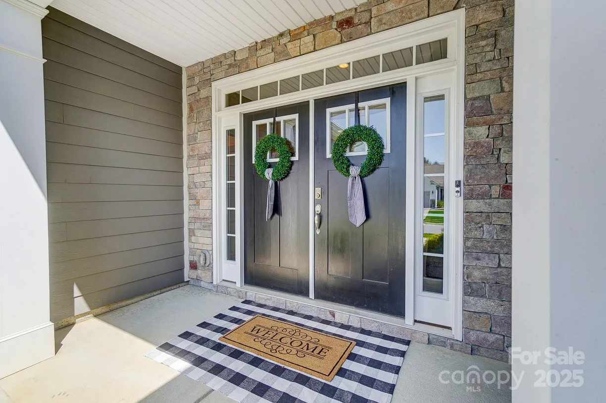 Charlotte Real Estate | View 6276 Artigas Drive | 5 Beds, 3 Baths