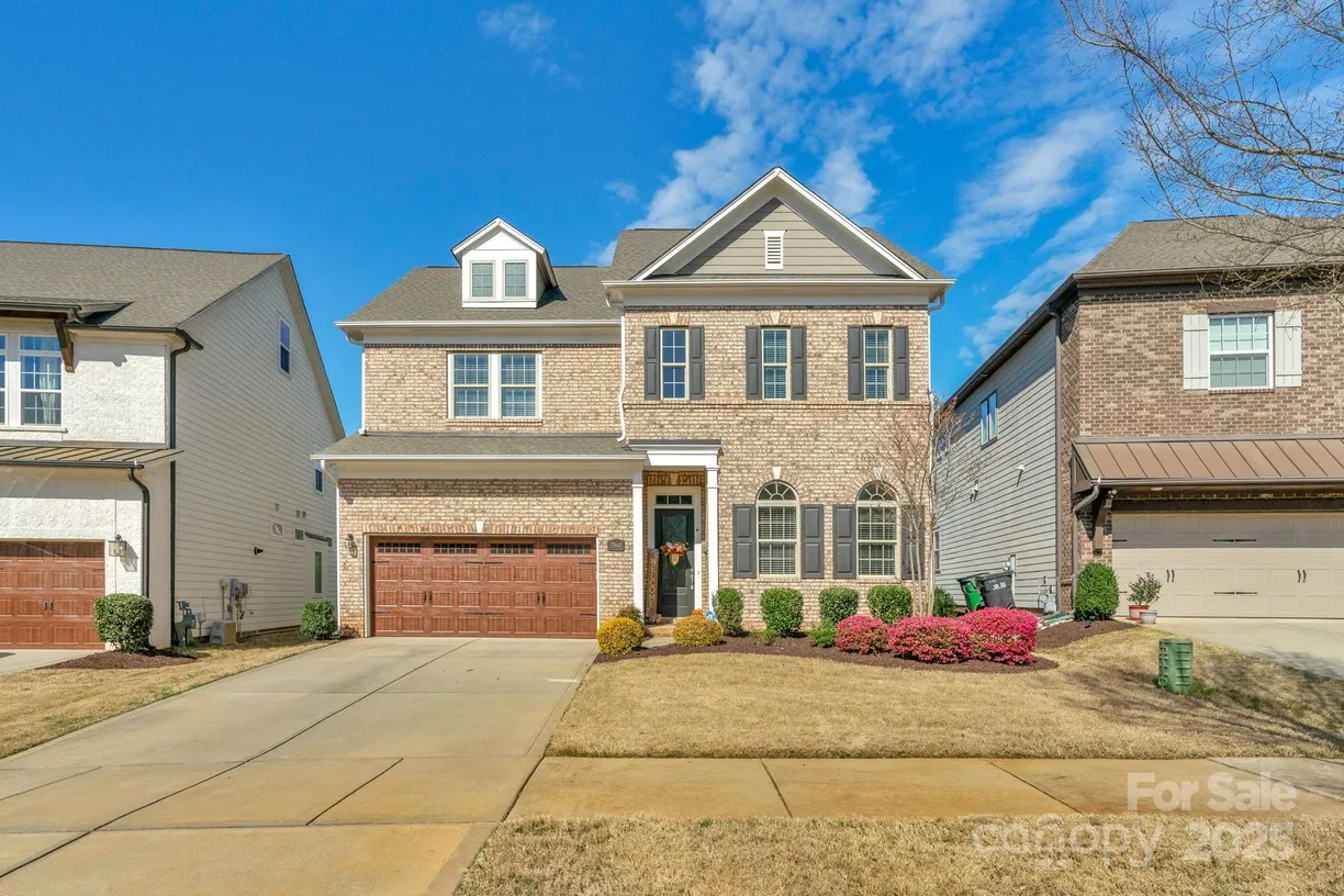 Charlotte Real Estate | View 7940 Waverly Walk Avenue | 3 Beds, 3 Baths