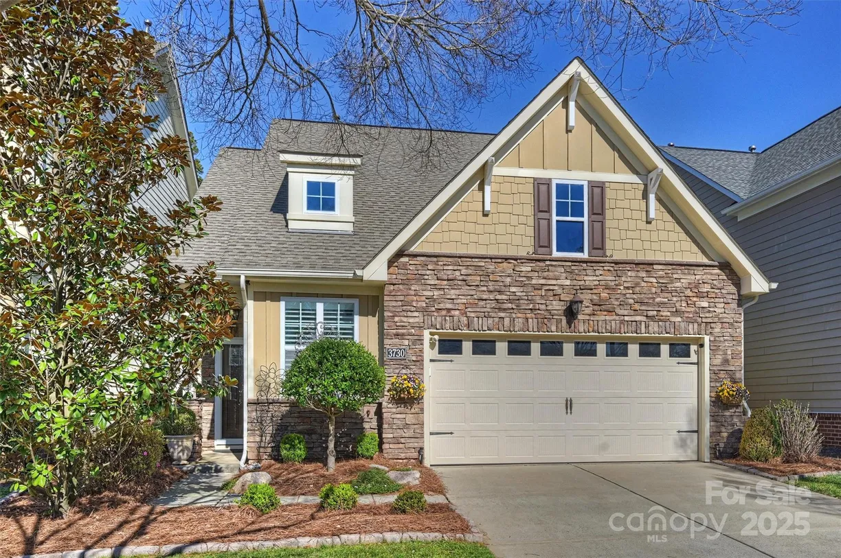 Charlotte Real Estate | View 3730 Highland Castle Way | 3 Beds, 2 Baths