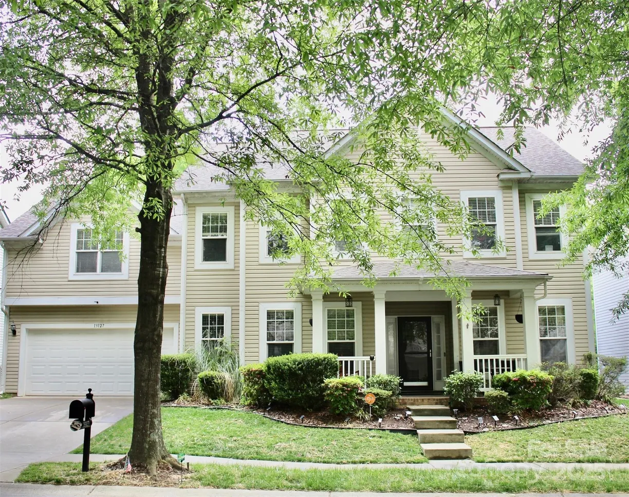 Charlotte Real Estate | View 13127 Centennial Commons Parkway | 4 Beds, 3 Baths