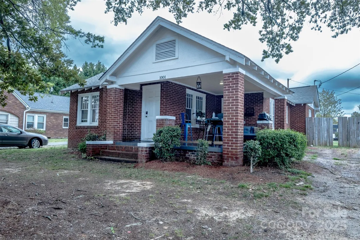 Charlotte Real Estate | View 1001 Lee Avenue | Listing