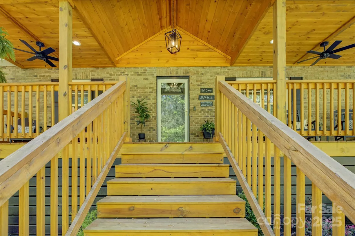 Charlotte Real Estate | View 8322 Loma Linda Lane | Listing