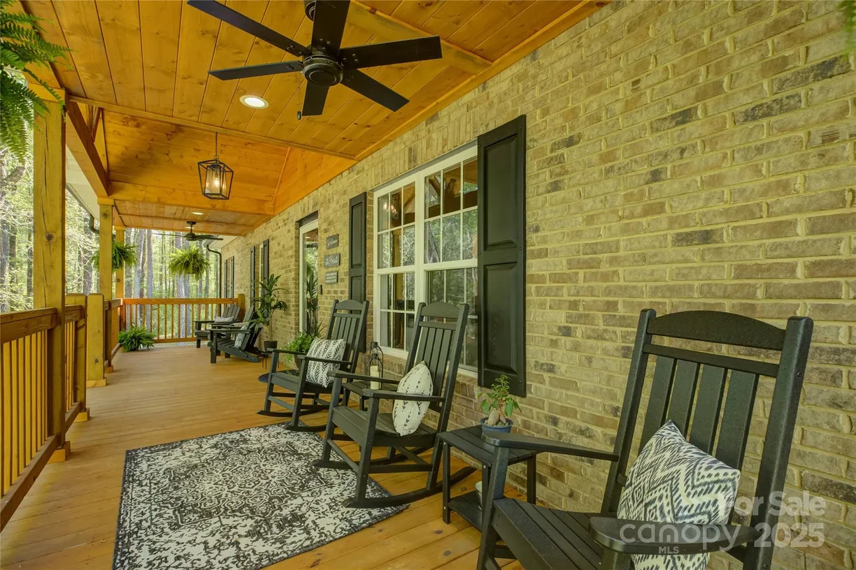 Charlotte Real Estate | View 8322 Loma Linda Lane | Listing