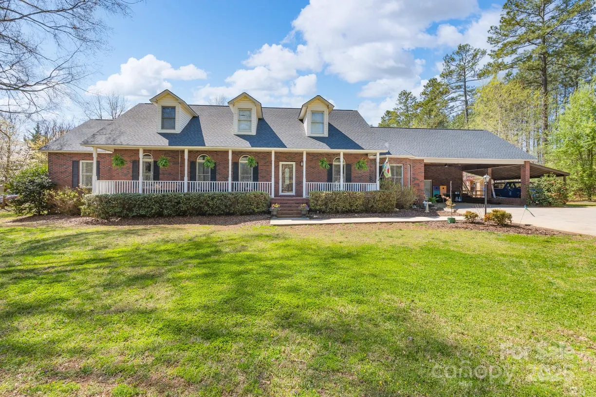 Charlotte Real Estate | View 891 Silver Charm Lane | 4 Beds, 3 Baths