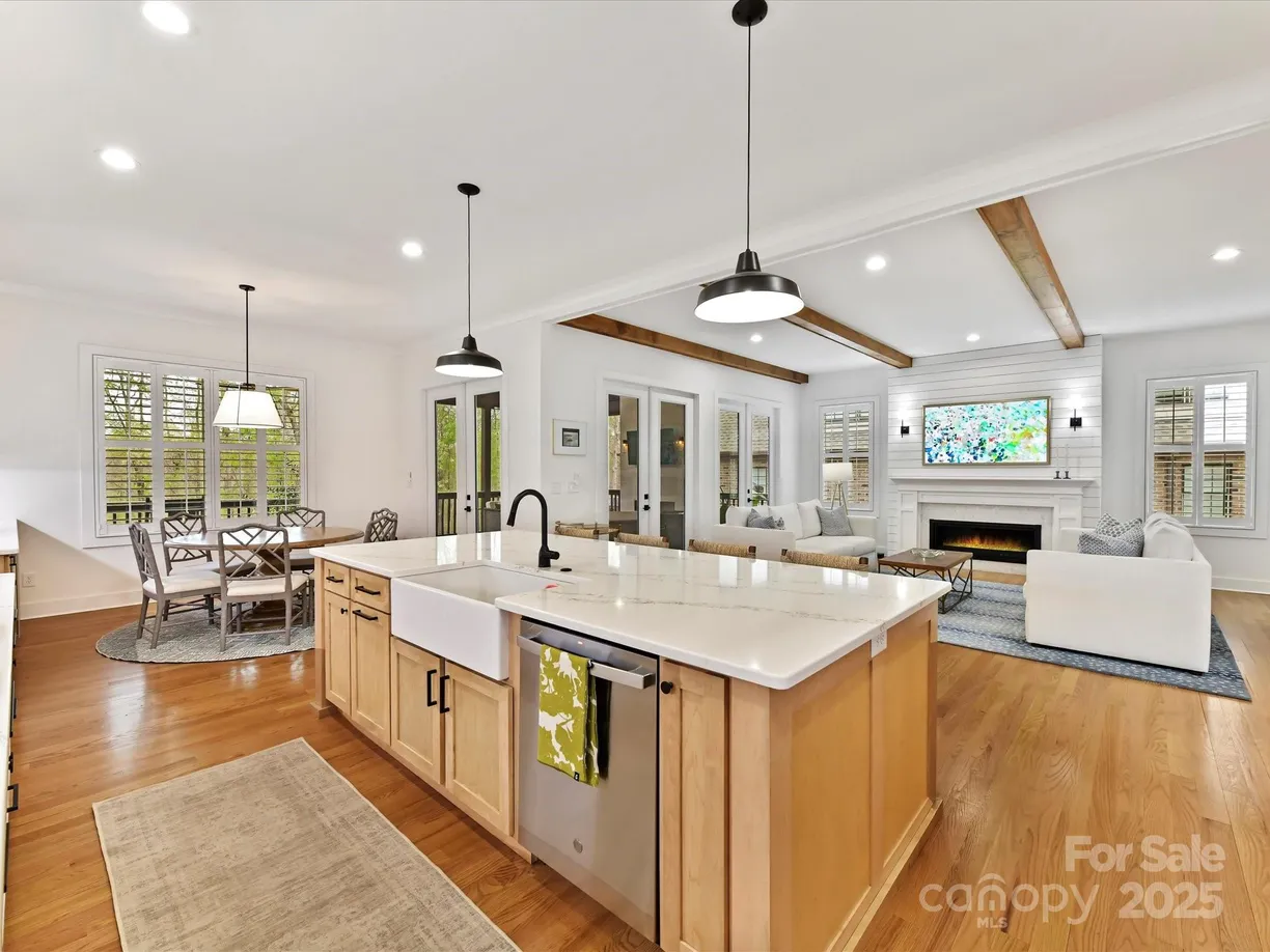 Charlotte Real Estate | View 911 Abilene Lane | Listing