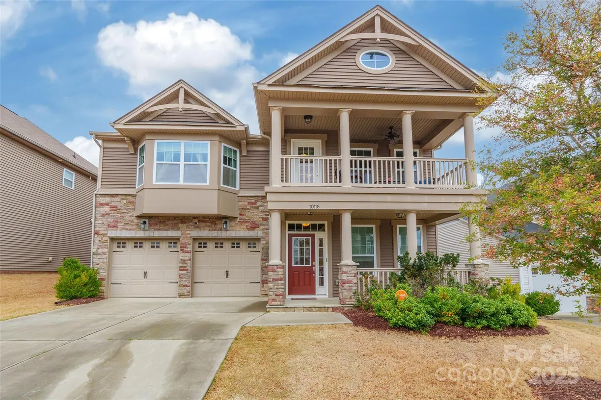 Charlotte Real Estate | View 10118 Castlebrooke Drive | Listing