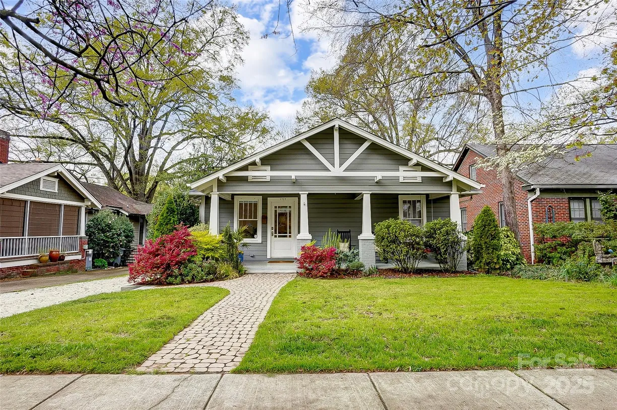 Charlotte Real Estate | View 1717 Thomas Avenue | 3 Beds, 2 Baths