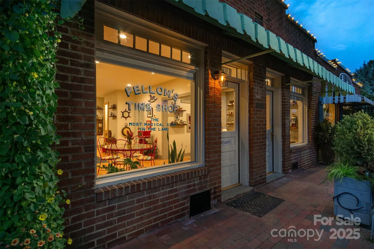 Charlotte Real Estate | View 107 Cherry Street | 2 Beds, 2 Baths