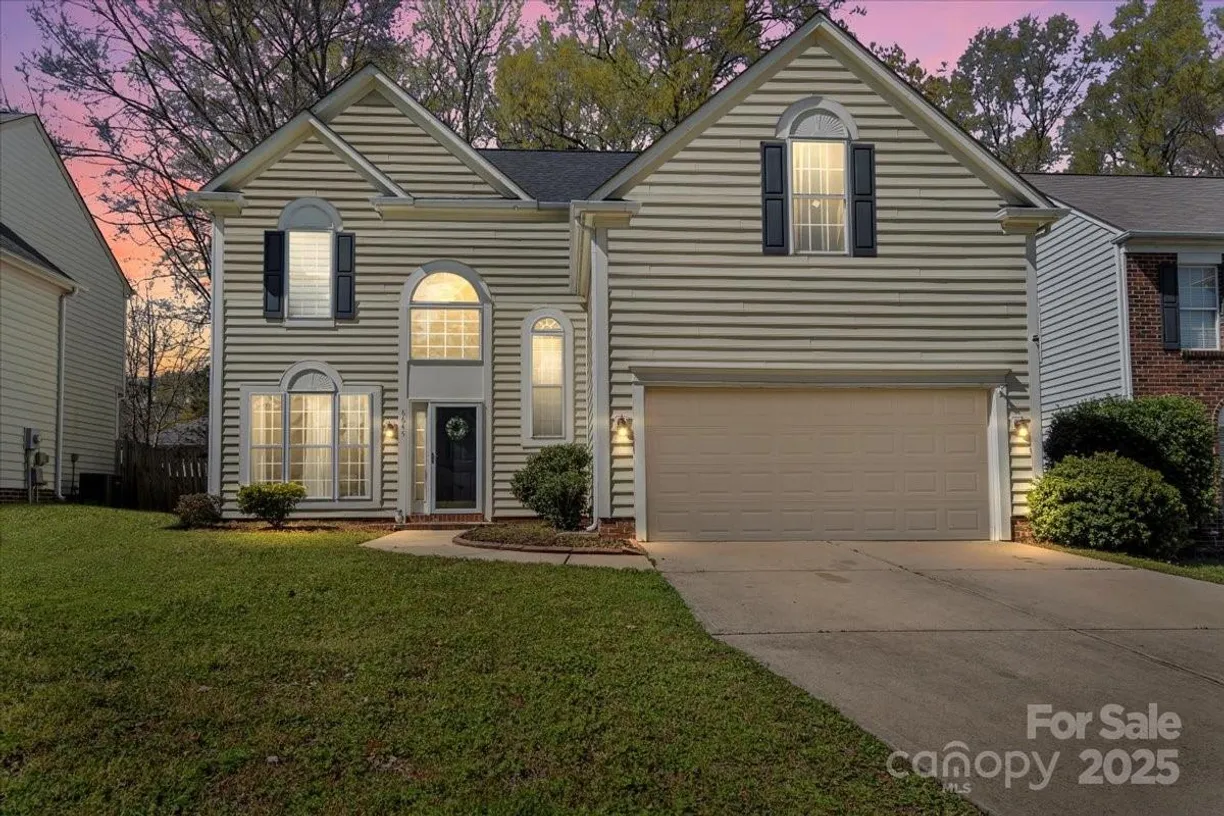 Charlotte Real Estate | View 6645 Allness Glen Lane | 3 Beds, 2 Baths