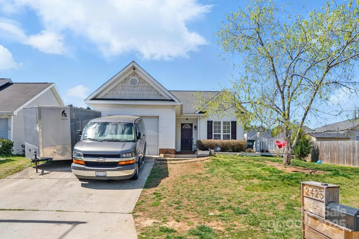 Charlotte Real Estate | View 2425 Barkers Ridge Drive | 3 Beds, 2 Baths