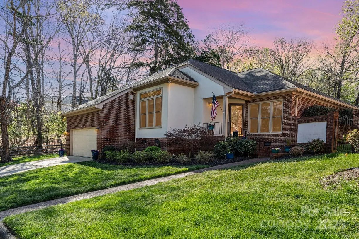 Charlotte Real Estate | View 5125 Waxwind Lane | 3 Beds, 2 Baths