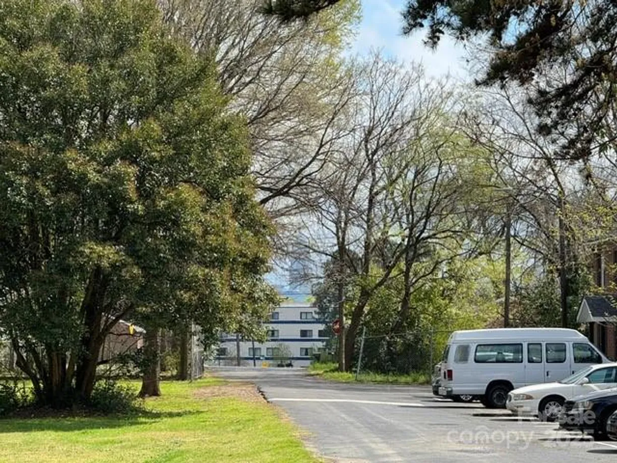 Charlotte Real Estate | View 2015 C Avenue | Listing