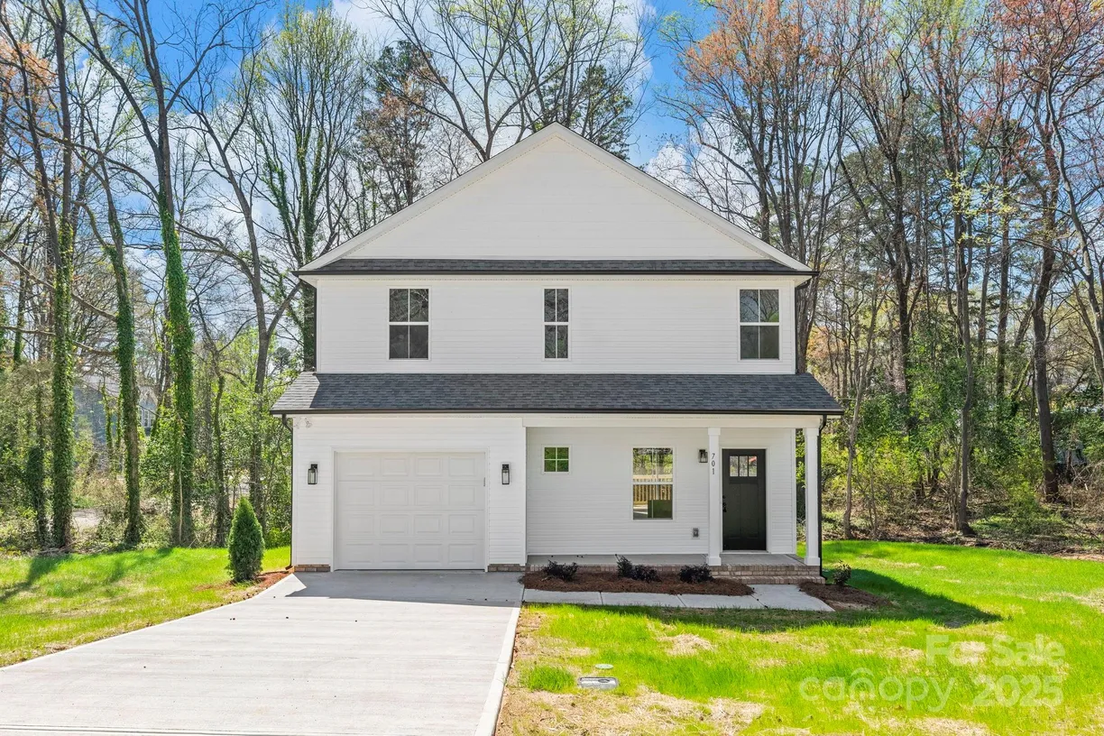 Charlotte Real Estate | View 701 Applewood Street | 4 Beds, 2 Baths