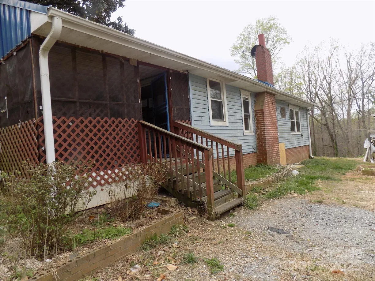Charlotte Real Estate | View 526 Peaceful Leaf Lane | Listing
