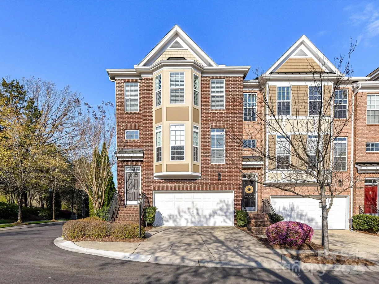 Charlotte Real Estate | View 7854 Springs Village Lane | 3 Beds, 3 Baths
