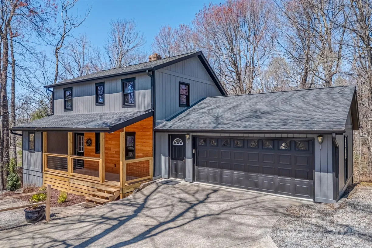 Charlotte Real Estate | View 46 Wahuhu Court | Listing