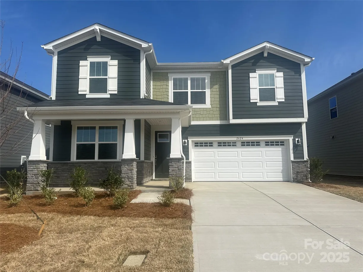 Charlotte Real Estate | View 2624 Tillman Street | 5 Beds, 3 Baths