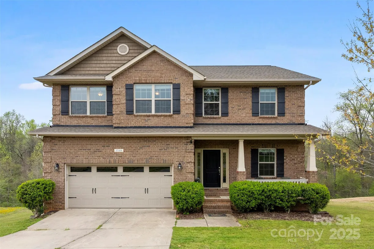 Charlotte Real Estate | View 2548 Flintshire Lane | 5 Beds, 4 Baths