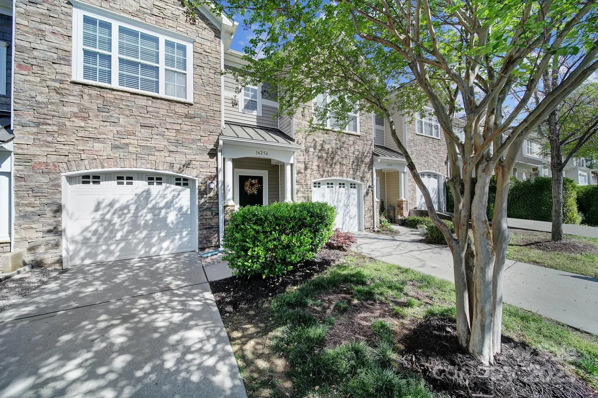 Charlotte Real Estate | View 14256 Drake Watch Lane | Listing