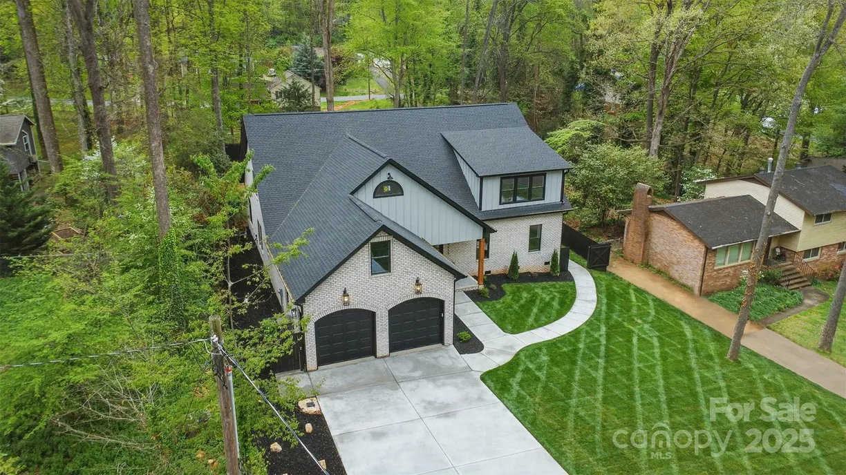 Charlotte Real Estate | View 3038 Northampton Drive | Listing