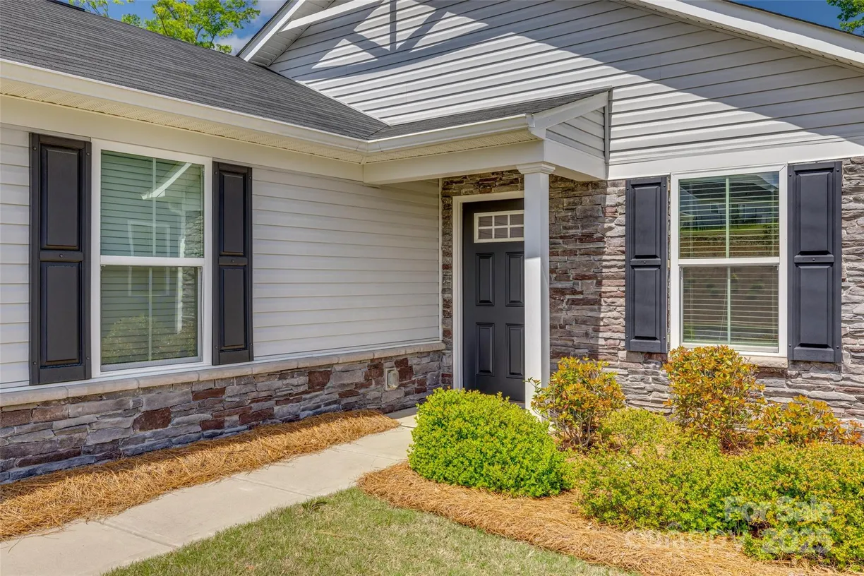 Charlotte Real Estate | View 4503 Hunton Dale Road | Listing