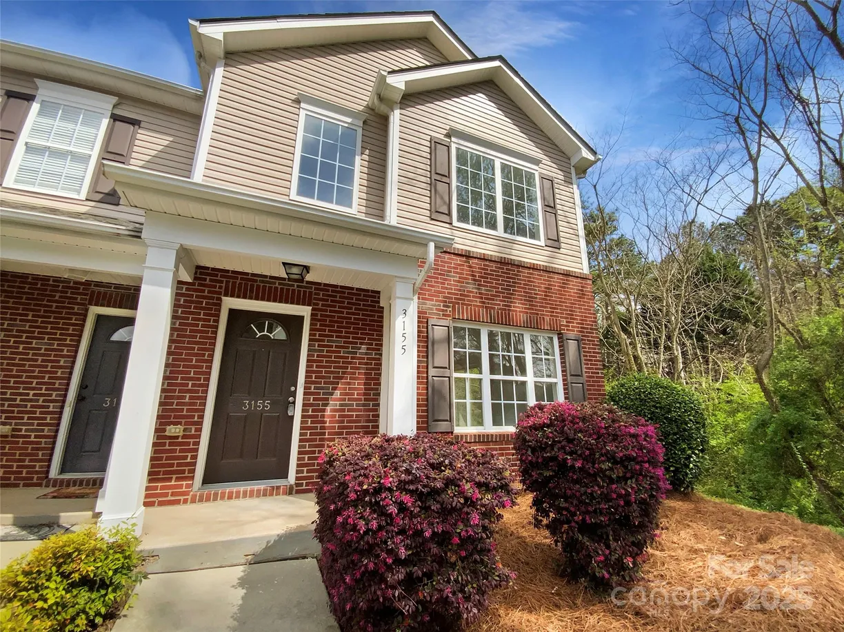Charlotte Real Estate | View 3155 Golden Dale Lane | 3 Beds, 2 Baths