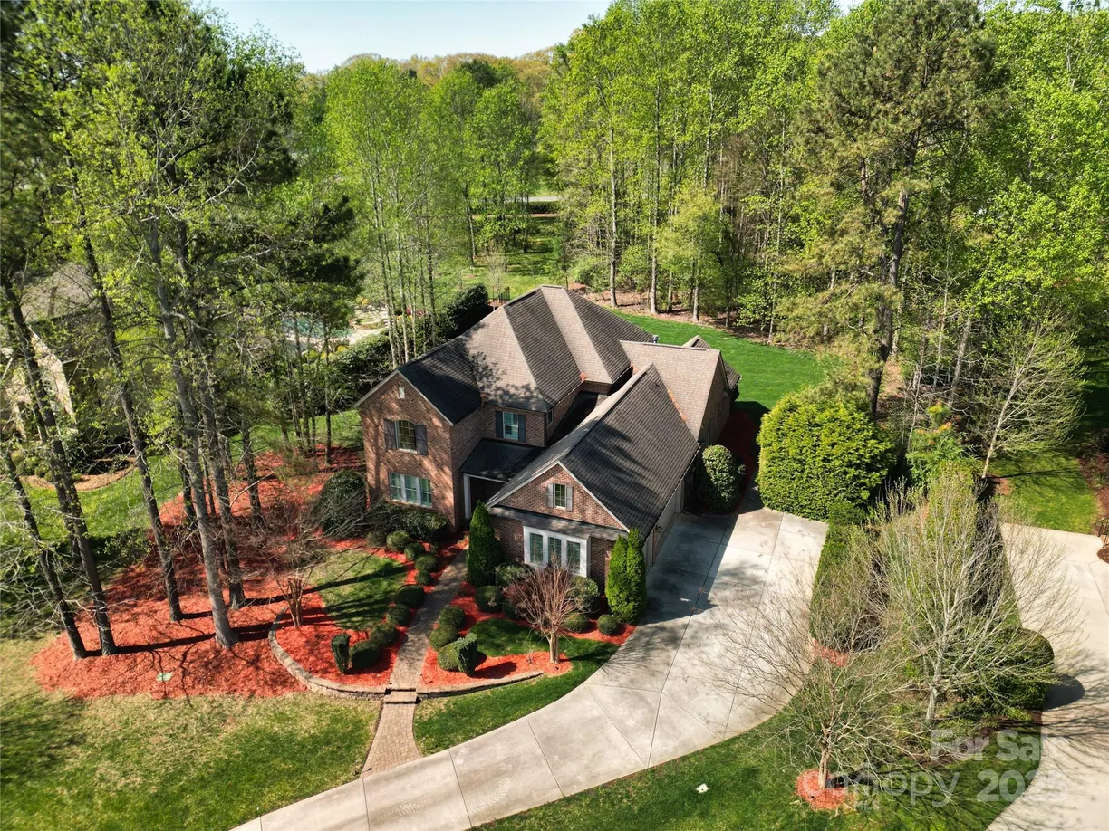 Charlotte Real Estate | View 13620 Castleford Drive | Listing