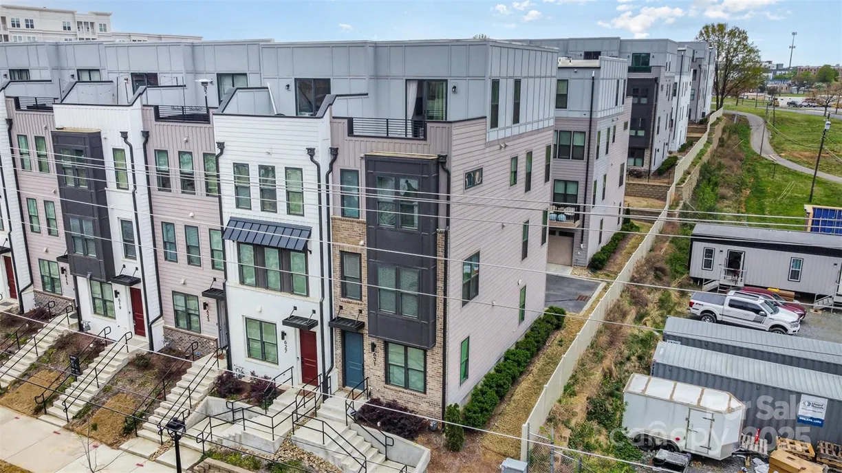 Charlotte Real Estate | View 631 W Tremont Avenue | Listing