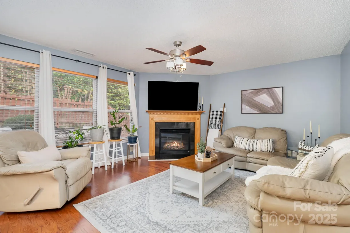 Charlotte Real Estate | View 2005 Dunsmore Lane | 4 Beds, 2 Baths