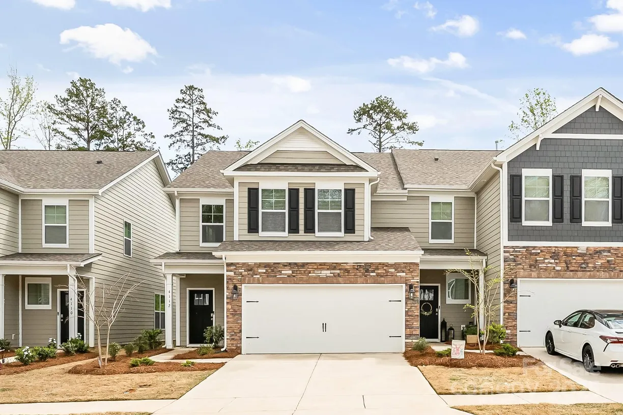 Charlotte Real Estate | View 4112 Steel Way | 4 Beds, 2 Baths