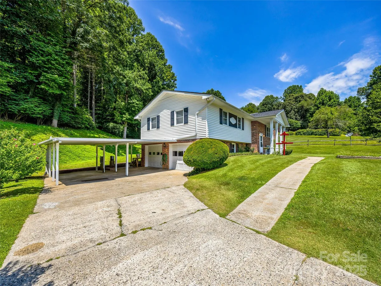 Charlotte Real Estate | View 1482 Island Ford Road | Listing