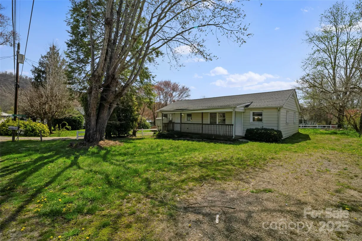 Charlotte Real Estate | View 87 Sellers Road | Listing